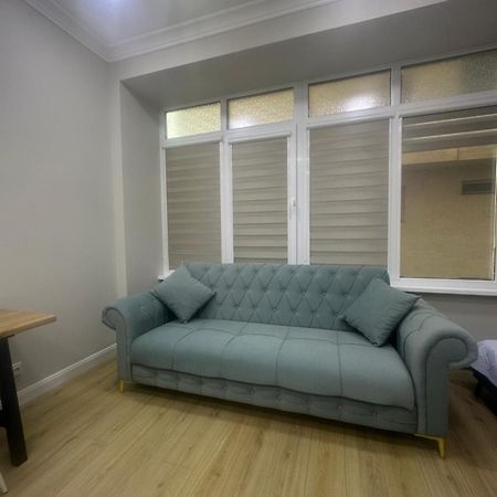 Comfortable Apartment In Central Of Alma-Ata Exteriör bild