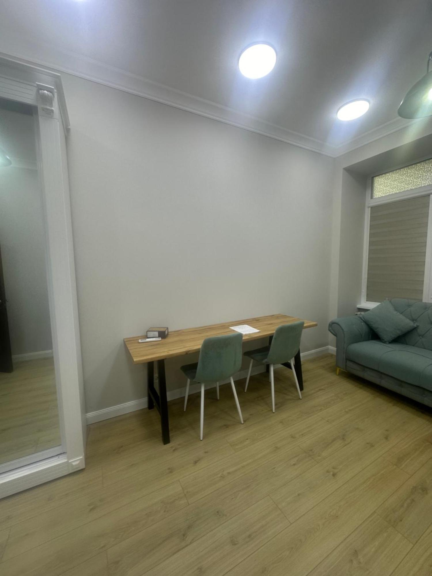 Comfortable Apartment In Central Of Alma-Ata Exteriör bild